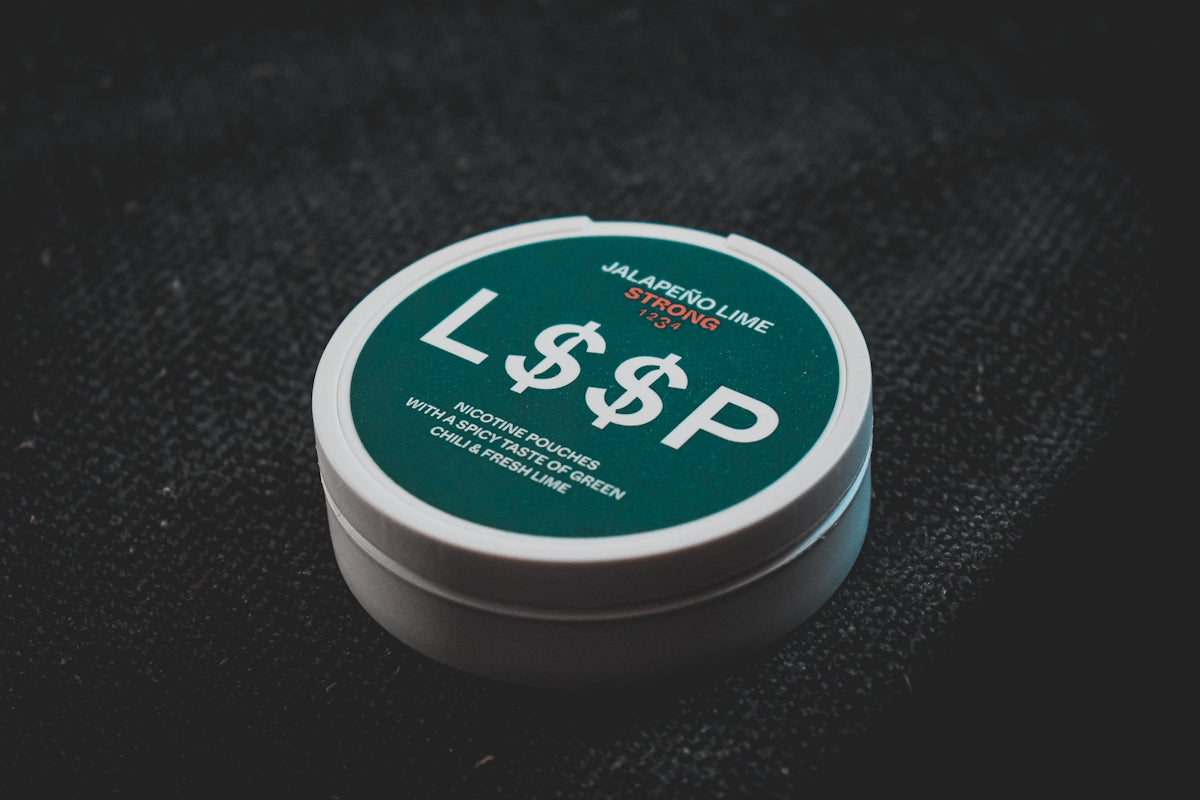 Why do Nicotine Pouches Often Burn the Gum? An In-depth Look - Solo Blanco/White Pouch Hub